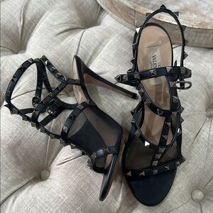 Valentino Black rockstud Women's Sandals